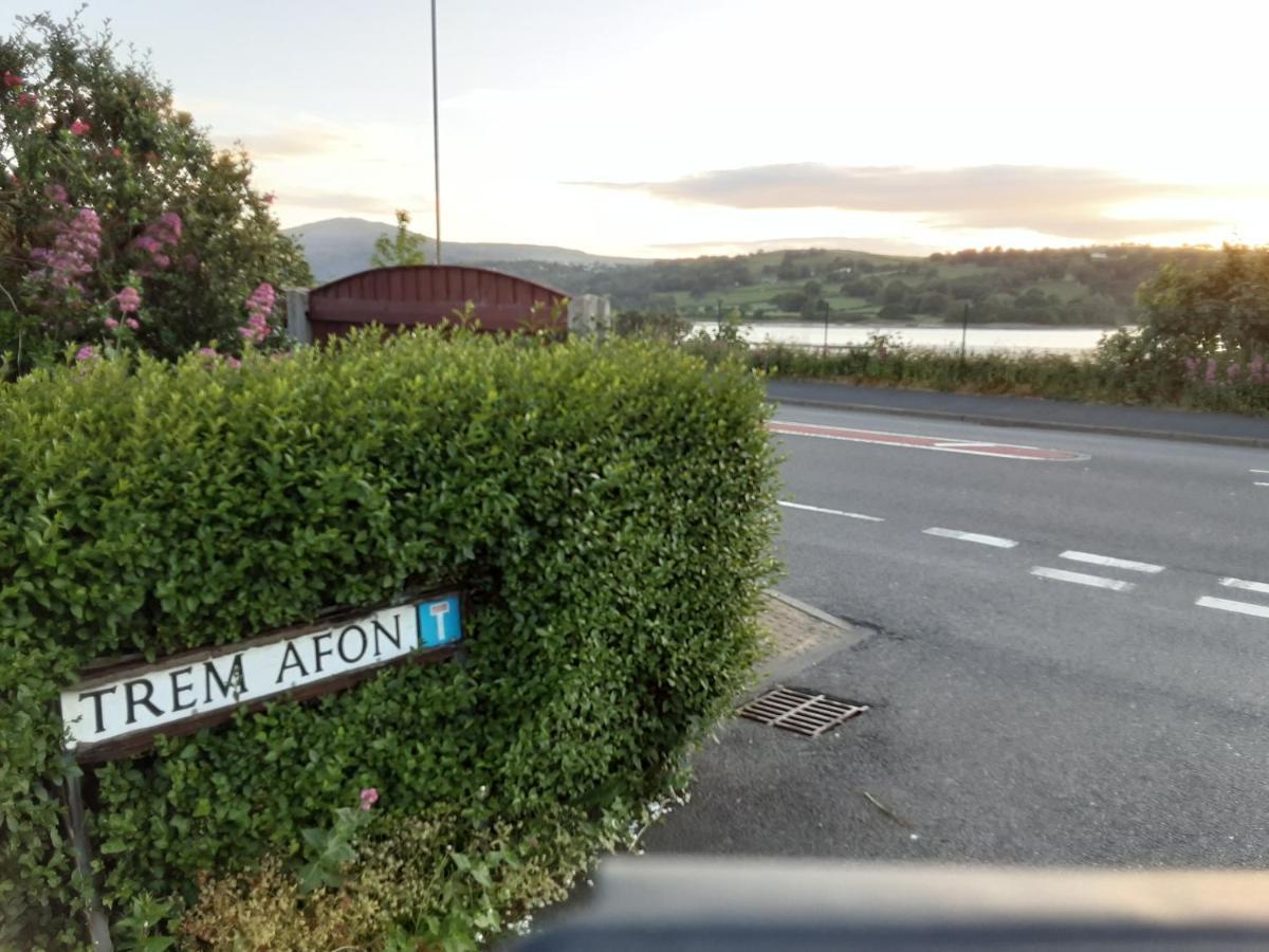 3-Bed Bungalow Near Conwy Valley Close To Castle Colwyn Bay Εξωτερικό φωτογραφία