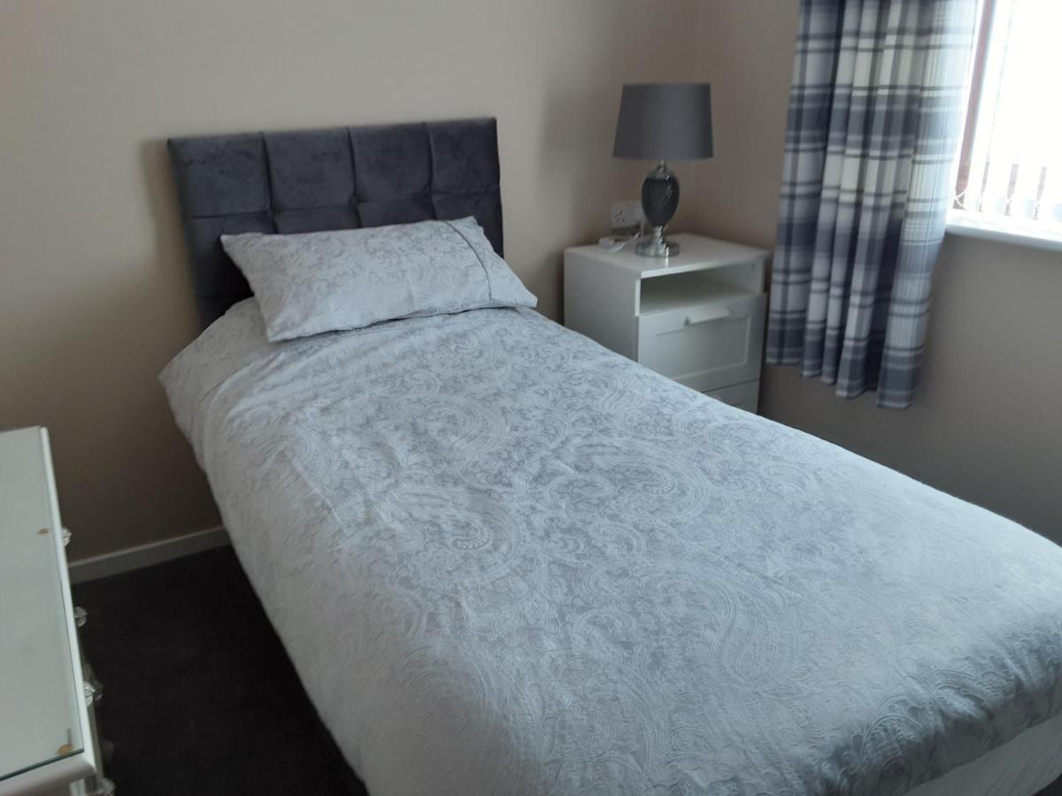 3-Bed Bungalow Near Conwy Valley Close To Castle Colwyn Bay Εξωτερικό φωτογραφία